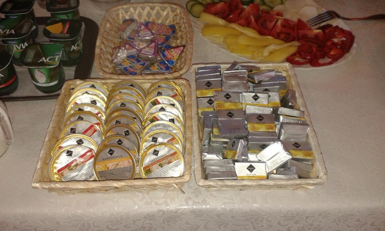 Tiffan'S Pinceszet Es Panzio Hotel Villany Luaran gambar